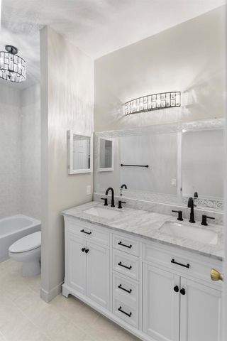 1216 NW 100TH Avenue, Pembroke Pines, FL 33024