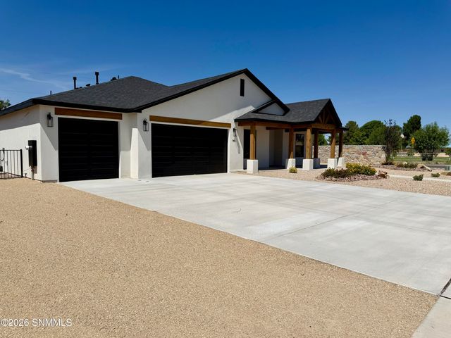 785 Basha Arc, Las Cruces, NM 88005