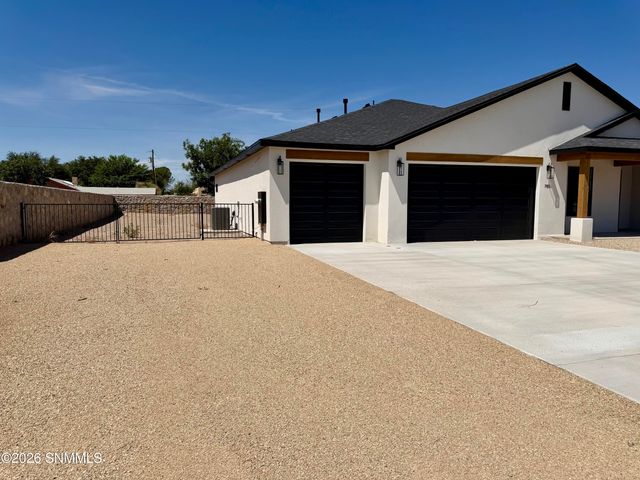 785 Basha Arc, Las Cruces, NM 88005