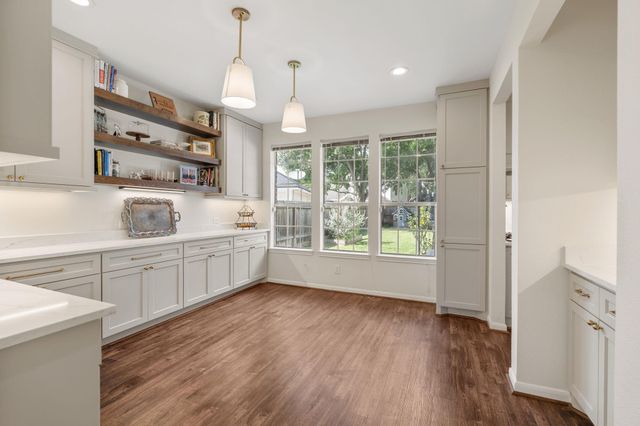 4902 Bend Court, Sugar Land, TX 77478