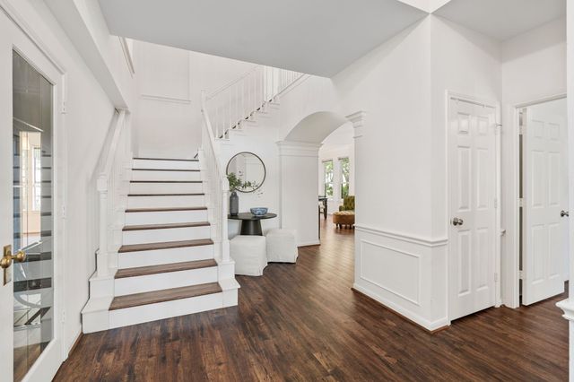4902 Bend Court, Sugar Land, TX 77478