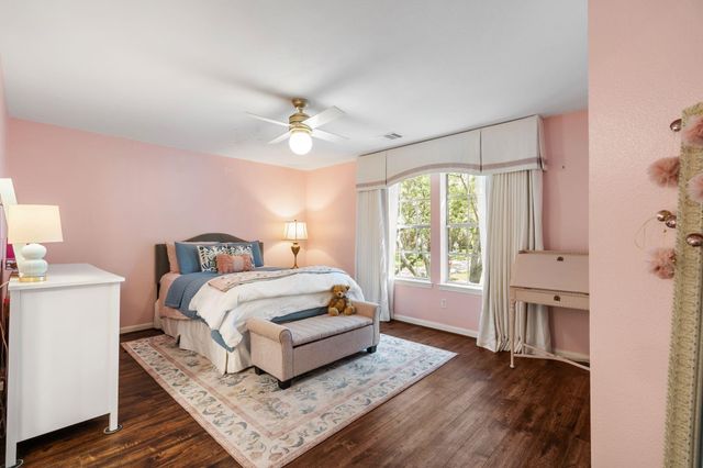4902 Bend Court, Sugar Land, TX 77478