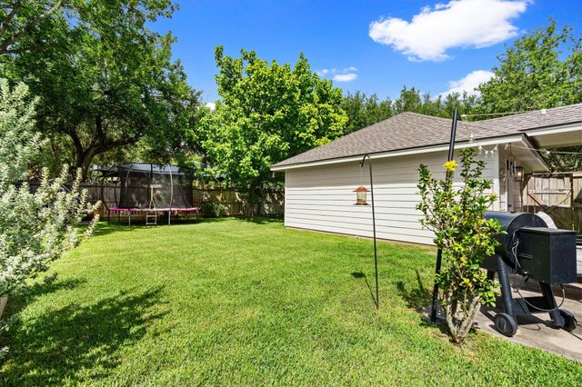 4902 Bend Court, Sugar Land, TX 77478