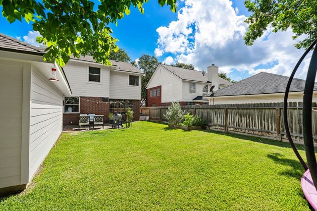 4902 Bend Court, Sugar Land, TX 77478