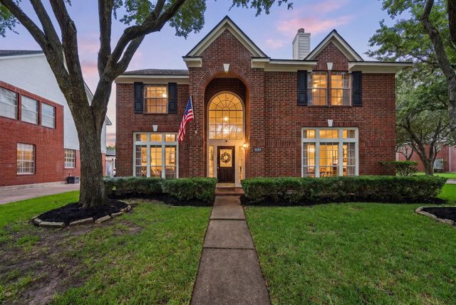4902 Bend Court, Sugar Land, TX 77478