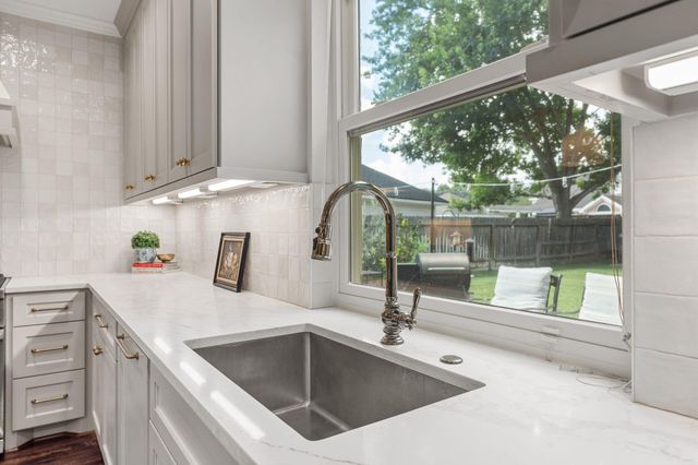 4902 Bend Court, Sugar Land, TX 77478