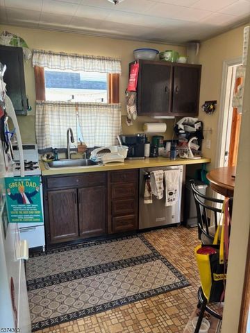 108 Hillside Dr, Andover Twp., NJ 07860