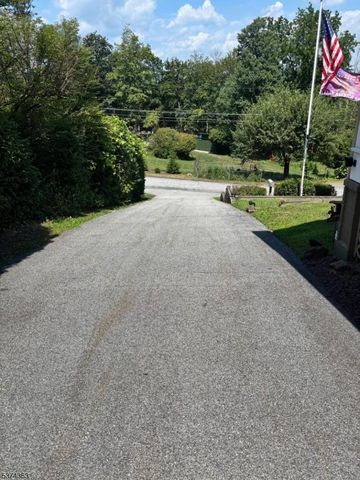 108 Hillside Dr, Andover Twp., NJ 07860