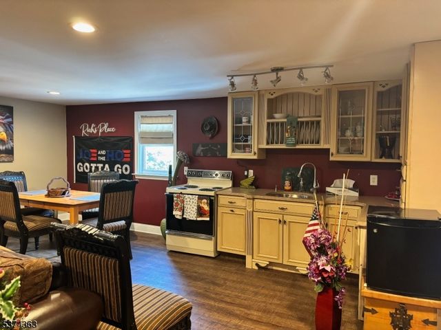 108 Hillside Dr, Andover Twp., NJ 07860