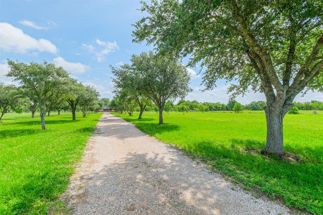 3214 Fm 1875 Road, Beasley, TX 77417