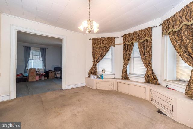 251 WASHINGTON LN, Jenkintown, PA 19046
