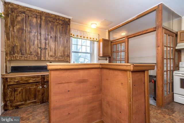 251 WASHINGTON LN, Jenkintown, PA 19046