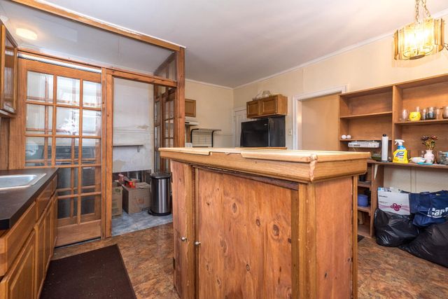251 WASHINGTON LN, Jenkintown, PA 19046