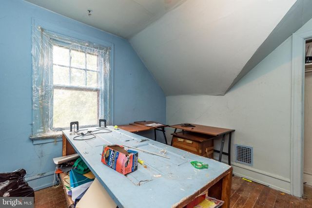 251 WASHINGTON LN, Jenkintown, PA 19046