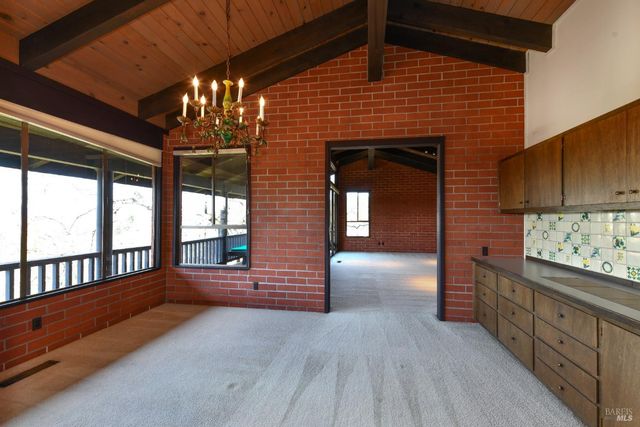 23 Saint Michael Cir, Napa, CA 94558