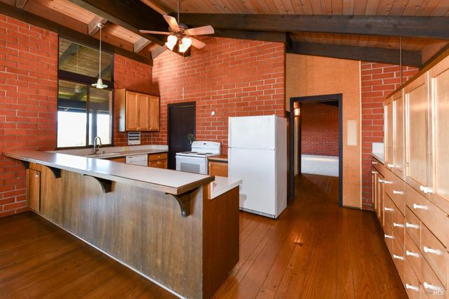 23 Saint Michael Cir, Napa, CA 94558