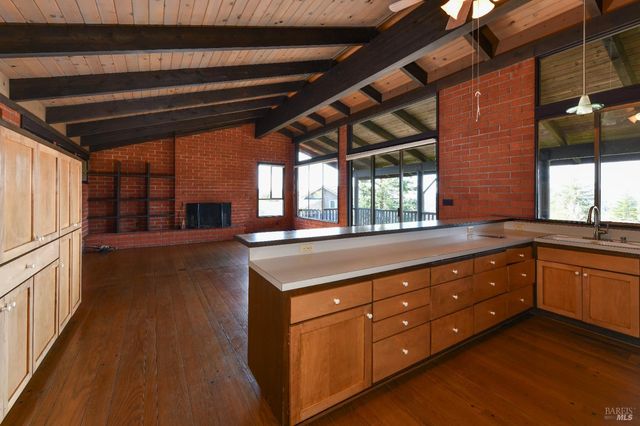 23 Saint Michael Cir, Napa, CA 94558