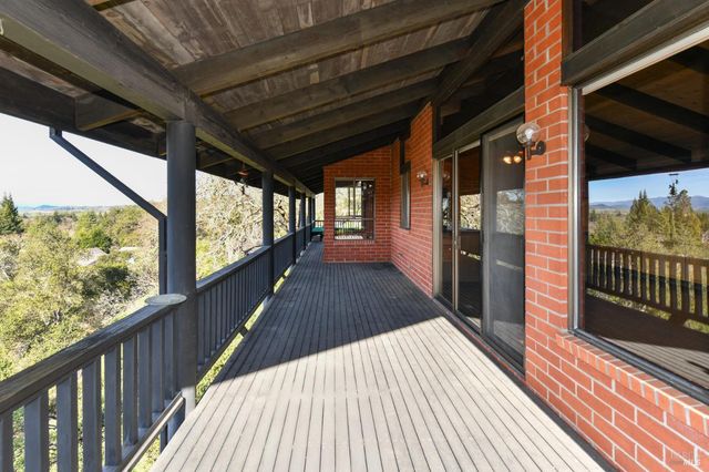 23 Saint Michael Cir, Napa, CA 94558