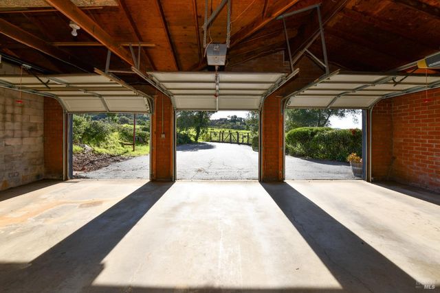 23 Saint Michael Cir, Napa, CA 94558