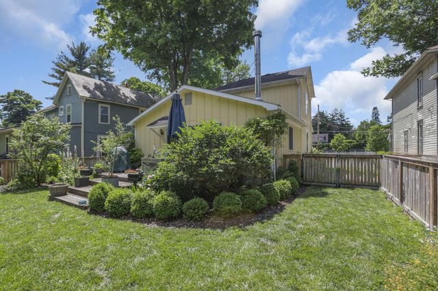216 S Pearl Street, Granville, OH 43023