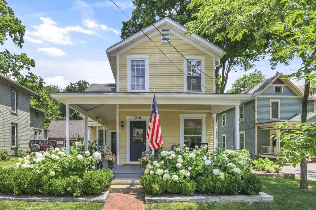 216 S Pearl Street, Granville, OH 43023