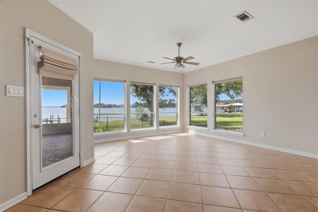 16457 Hunters Trail, Montgomery, TX 77356