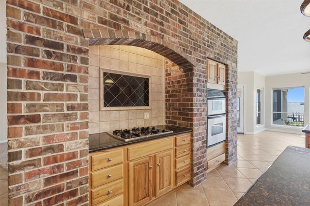16457 Hunters Trail, Montgomery, TX 77356