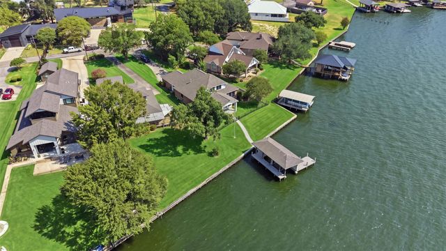 16457 Hunters Trail, Montgomery, TX 77356
