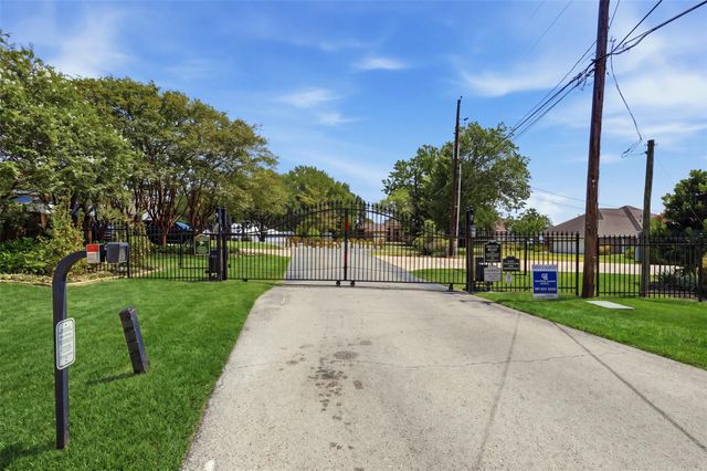 16457 Hunters Trail, Montgomery, TX 77356