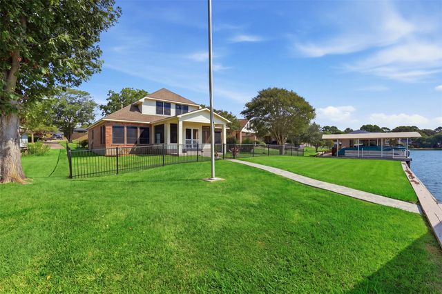 16457 Hunters Trail, Montgomery, TX 77356