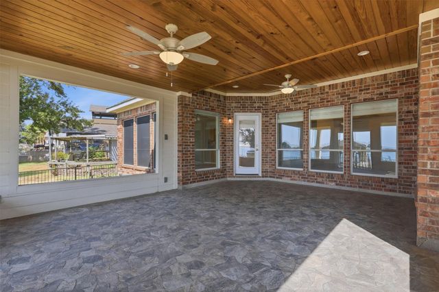 16457 Hunters Trail, Montgomery, TX 77356