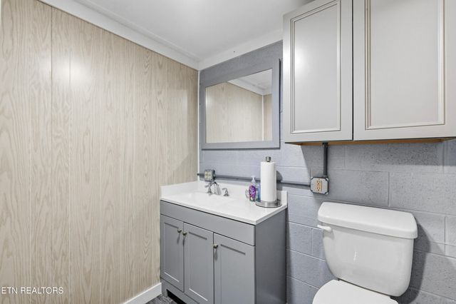 1542 Mandrell Drive, Knoxville, TN 37918