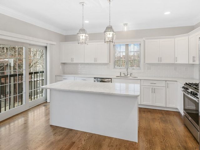 35 Lambert St 35, Boston, MA 02119