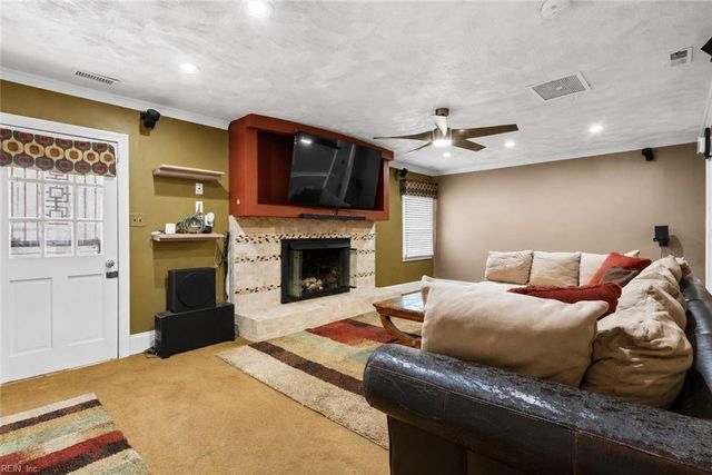 205 Fillmore PL, Chesapeake, VA 23325