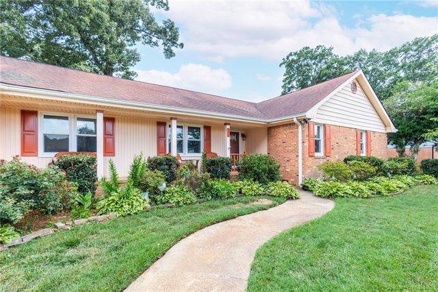 205 Fillmore PL, Chesapeake, VA 23325