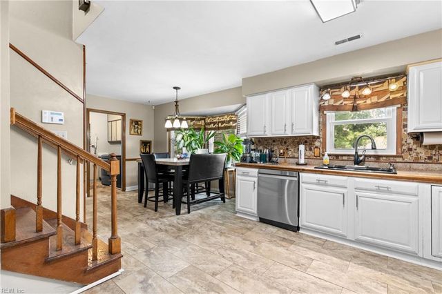 205 Fillmore PL, Chesapeake, VA 23325
