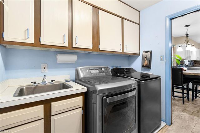 205 Fillmore PL, Chesapeake, VA 23325