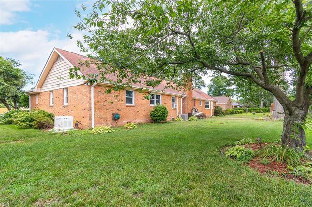 205 Fillmore PL, Chesapeake, VA 23325