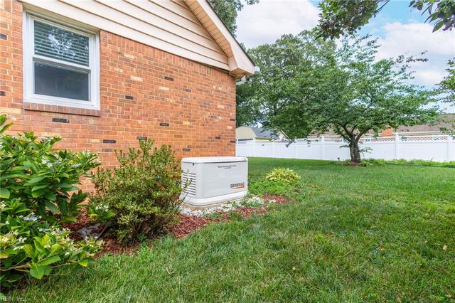 205 Fillmore PL, Chesapeake, VA 23325