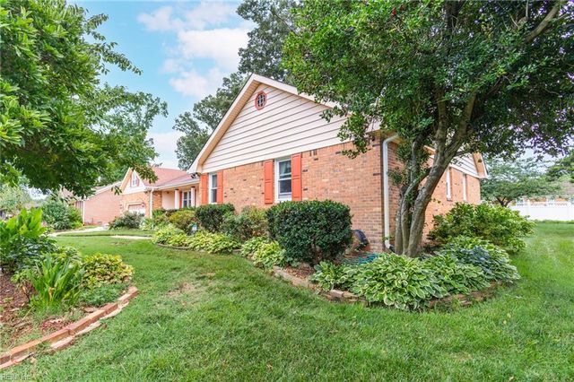 205 Fillmore PL, Chesapeake, VA 23325