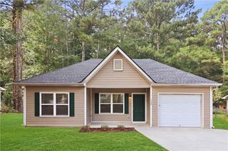 123 Whispering Pine Lane NE, White, GA 30184