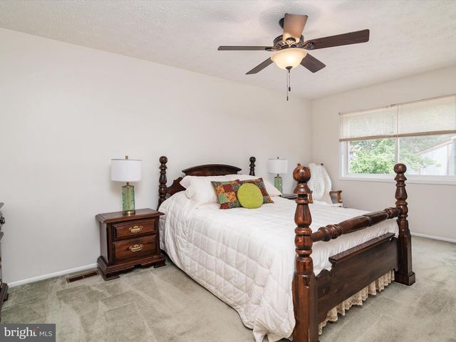 1725 LEISURE WAY, Crofton, MD 21114