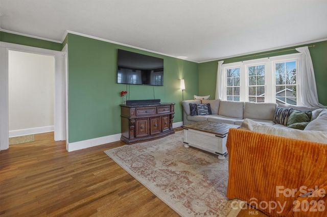 44 Forest Avenue, Granite Falls, NC 28630