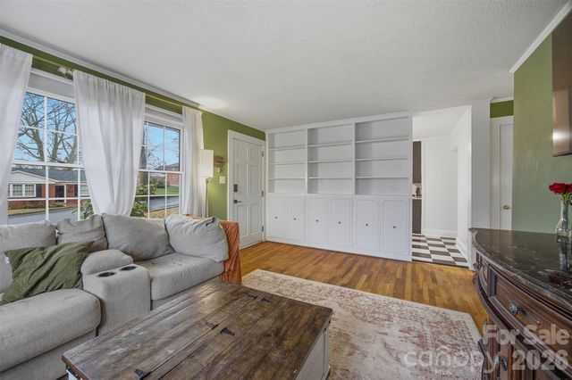 44 Forest Avenue, Granite Falls, NC 28630