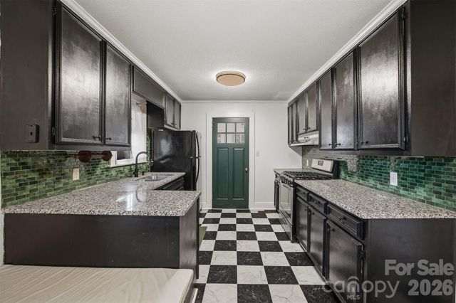 44 Forest Avenue, Granite Falls, NC 28630