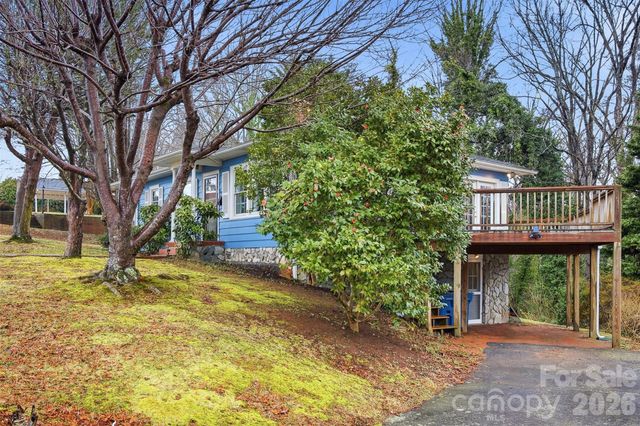 44 Forest Avenue, Granite Falls, NC 28630