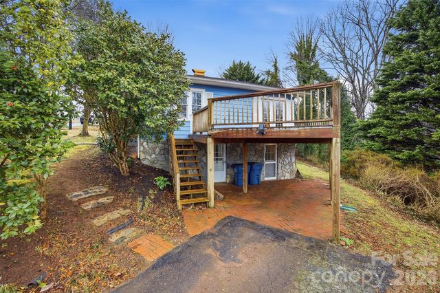 44 Forest Avenue, Granite Falls, NC 28630