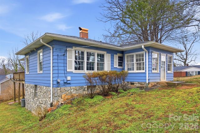 44 Forest Avenue, Granite Falls, NC 28630