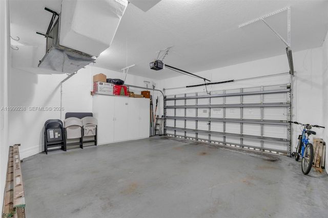 3920 NE 13th Dr, Homestead, FL 33033