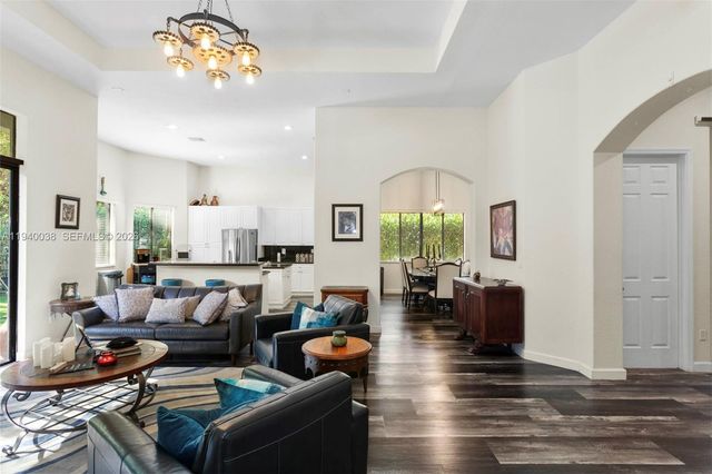 7666 SW 193rd Ln, Cutler Bay, FL 33157